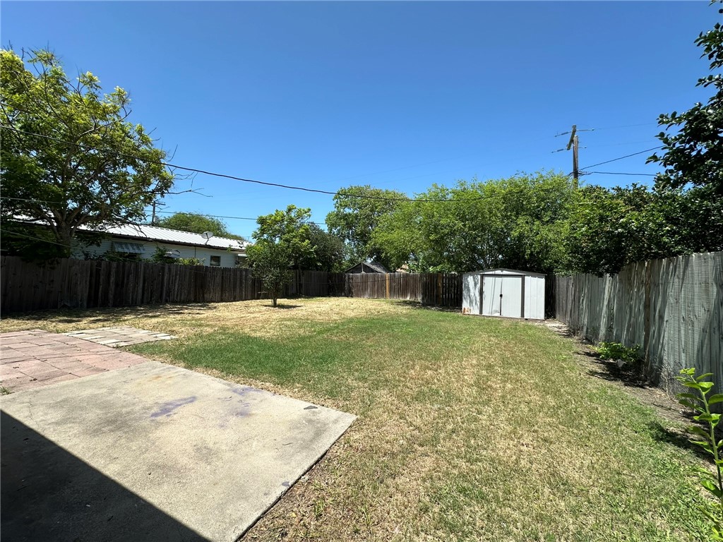 406 Bayview Blvd Property Photo 31