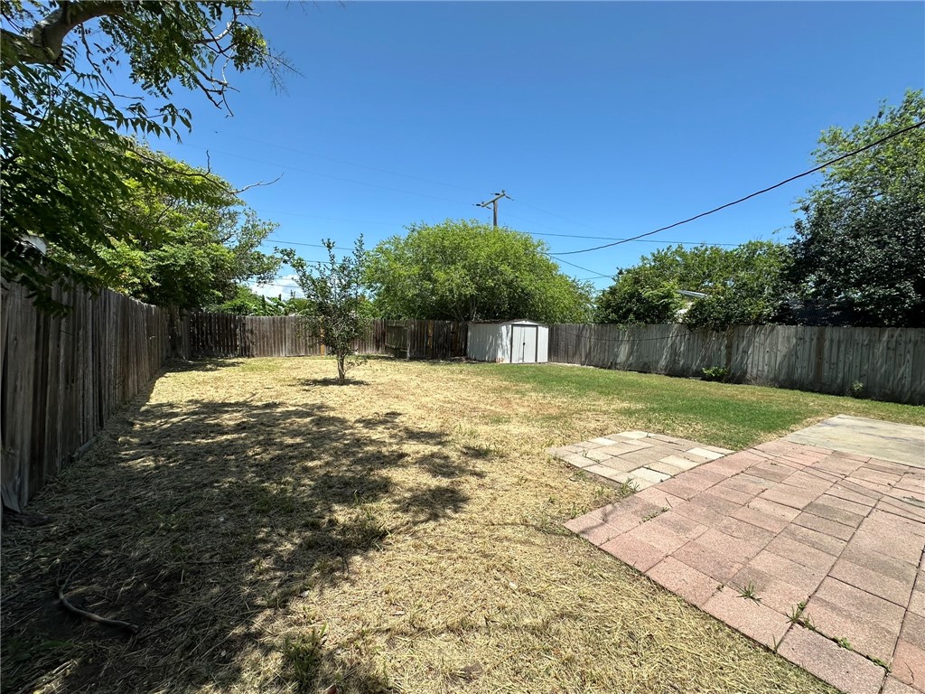 406 Bayview Blvd Property Photo 32