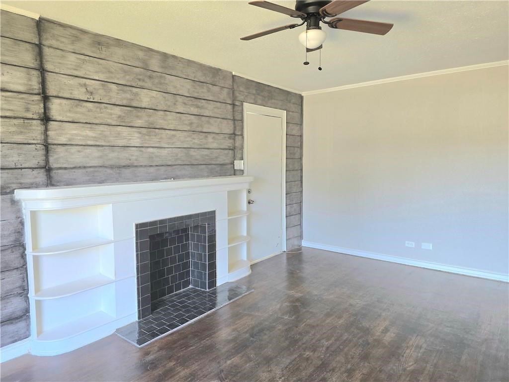 1367 Normandy Dr Property Photo 5
