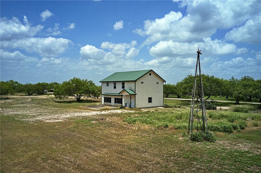 285 N County Road 353 Property Photo 10