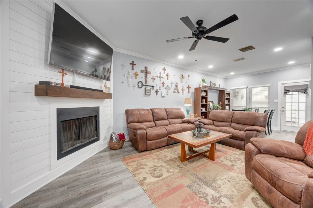 3025 Quail Springs Property Photo 5