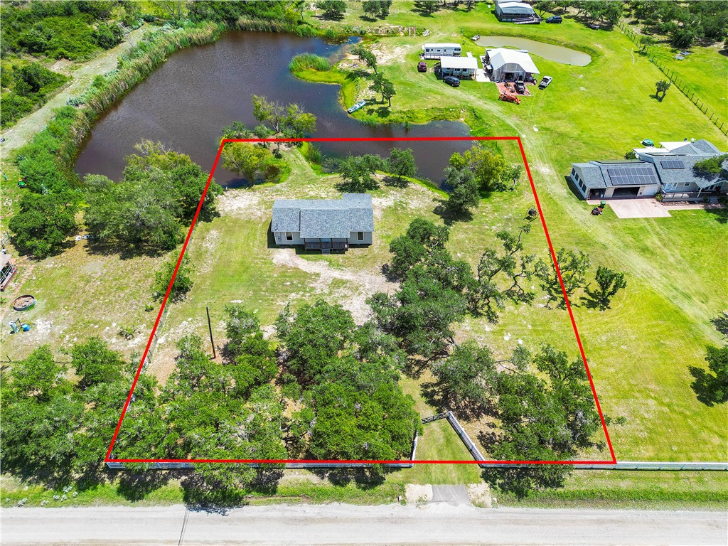 2066 Armstrong Dr Property Photo 1