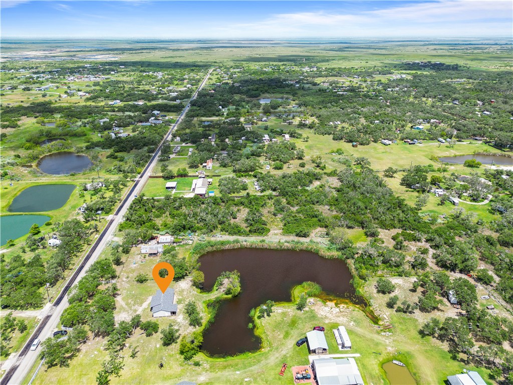 2066 Armstrong Dr Property Photo 4