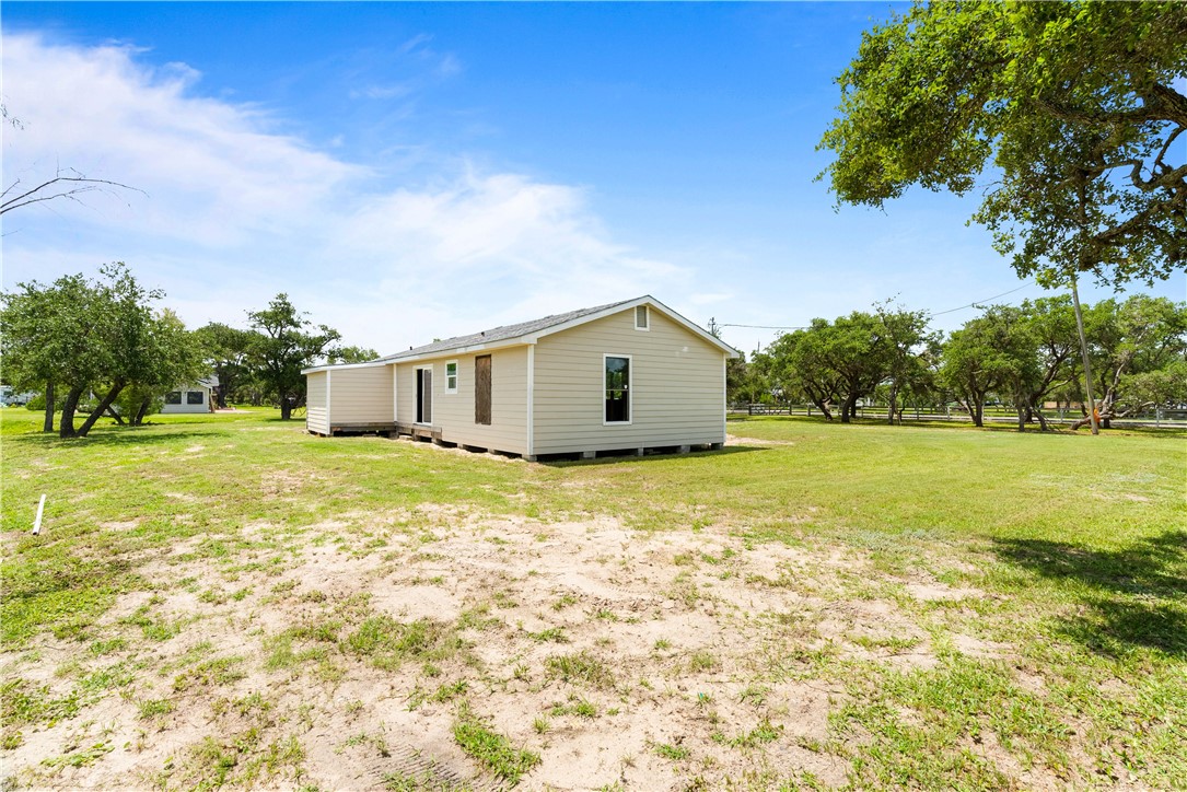 2066 Armstrong Dr Property Photo 13