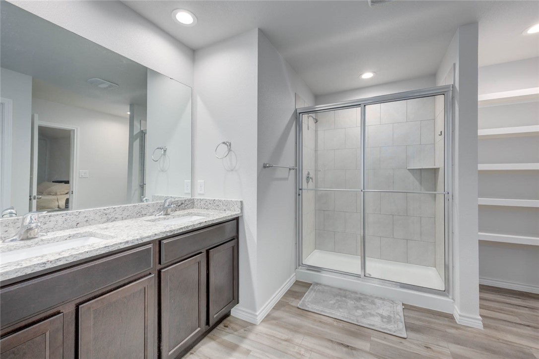 2721 Excelsior Blvd Property Photo 10