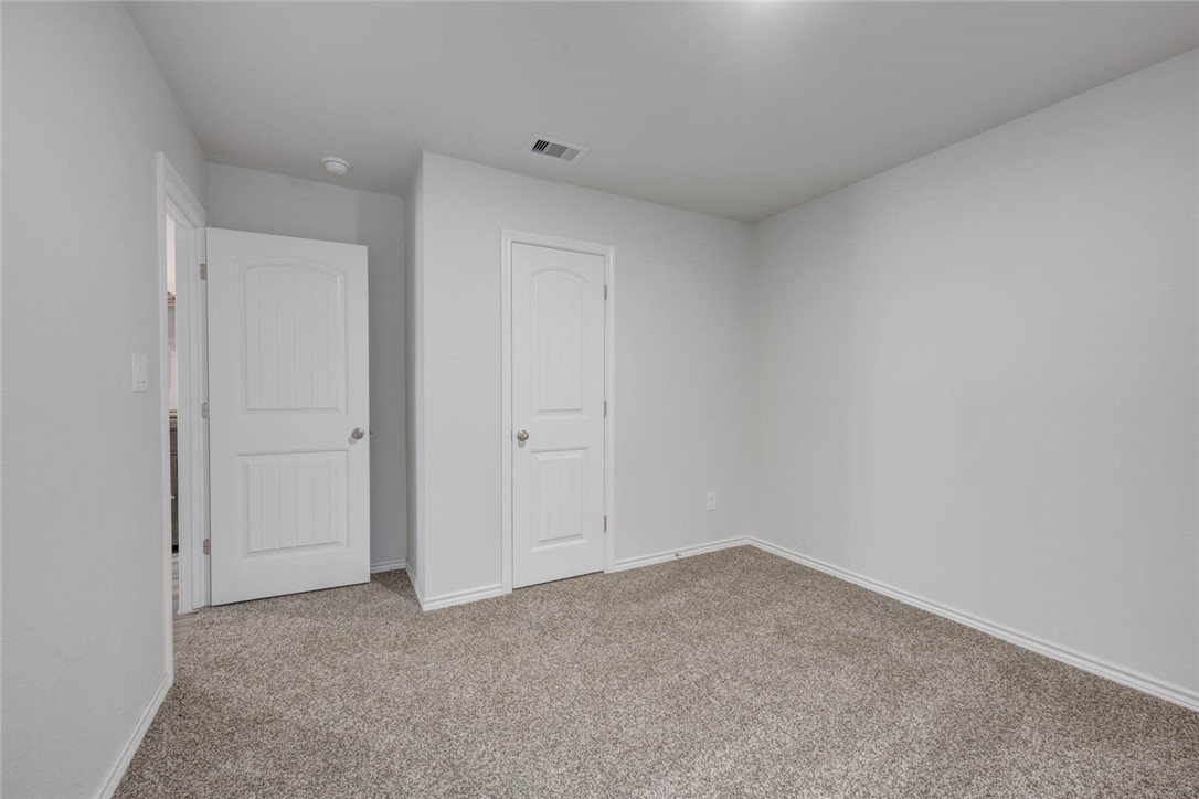 2721 Excelsior Blvd Property Photo 17