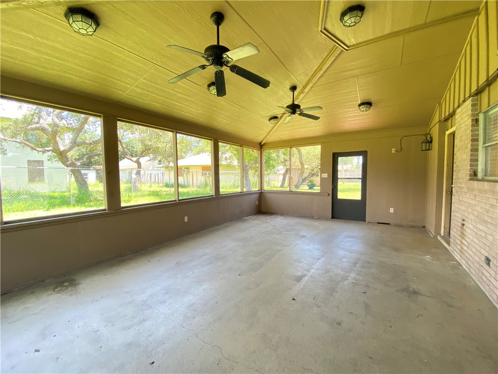 536 W Yoakum Ave Property Photo 26