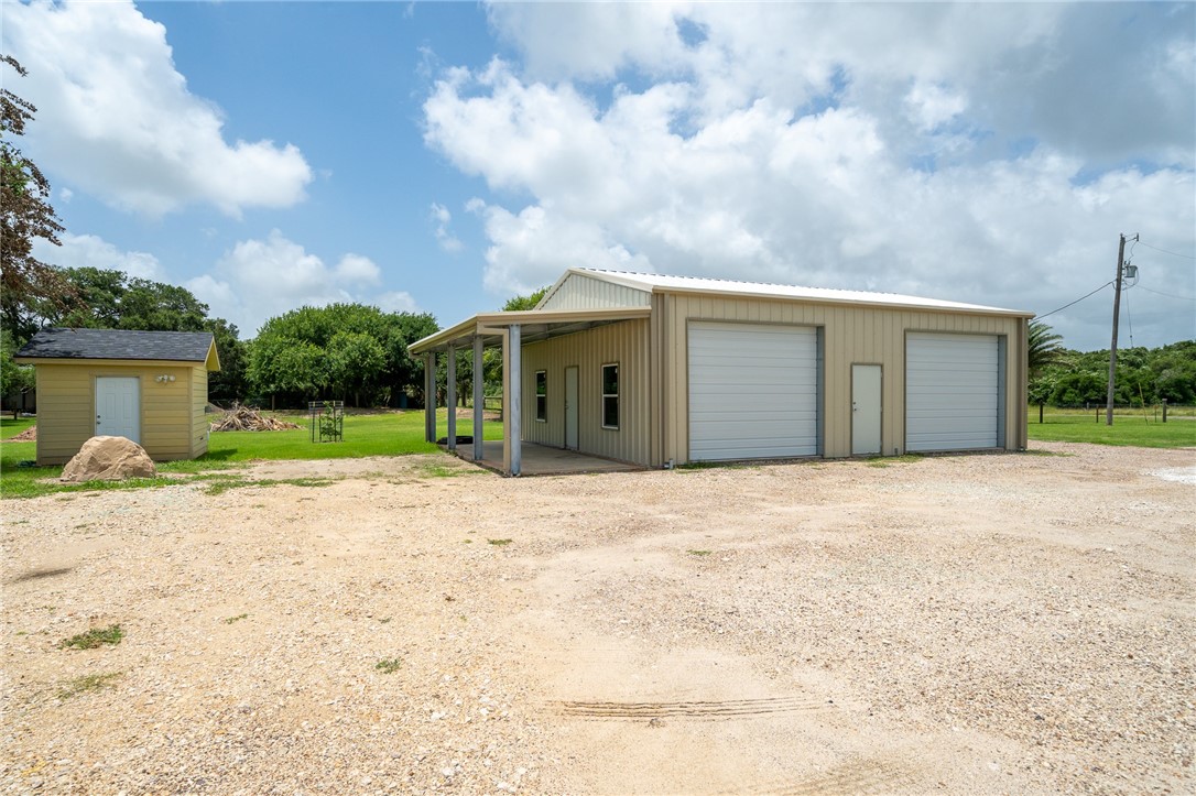 545 Fm-2040 Property Photo 22
