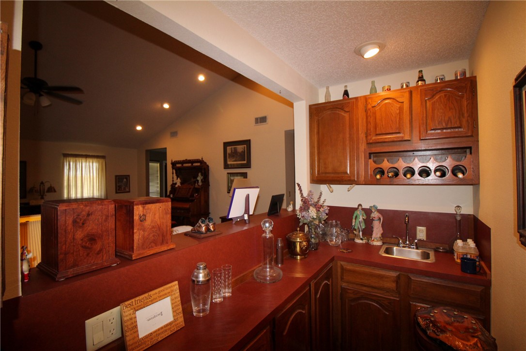 389 Cr 401 Property Photo 4