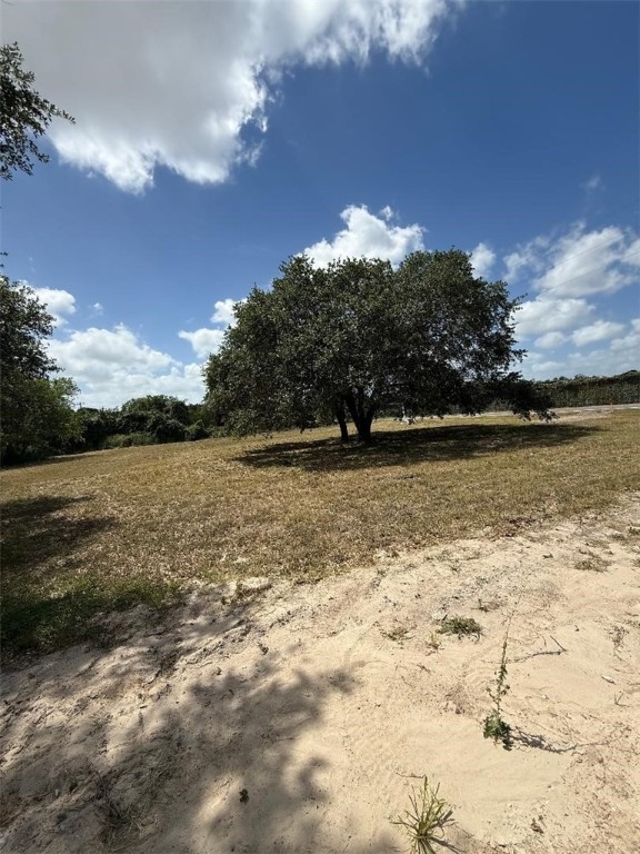 13015 Hearn Road Property Photo 2