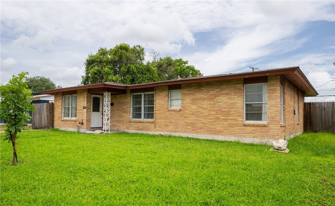 4122 Barnes St Property Photo 2