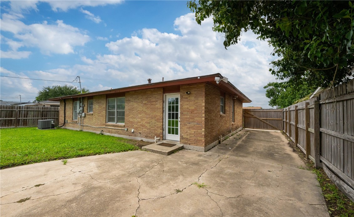 4122 Barnes St Property Photo 18