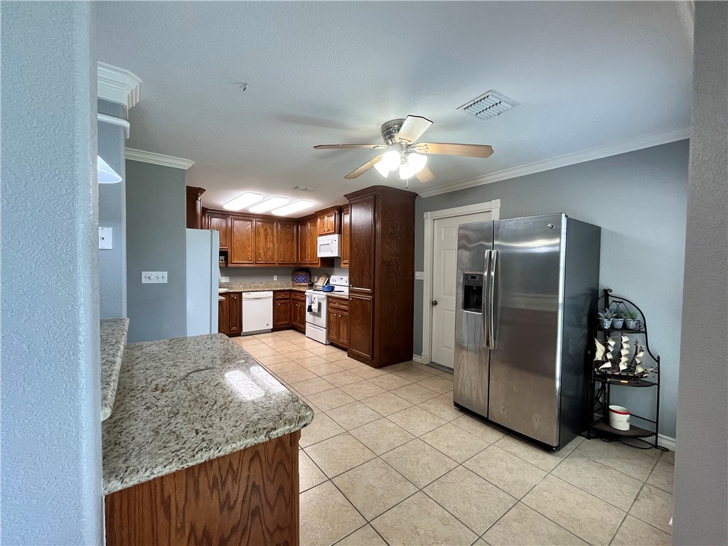 9529 Lovebird St Property Photo 6