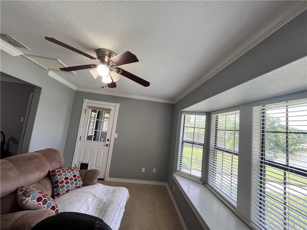 9529 Lovebird St Property Photo 22