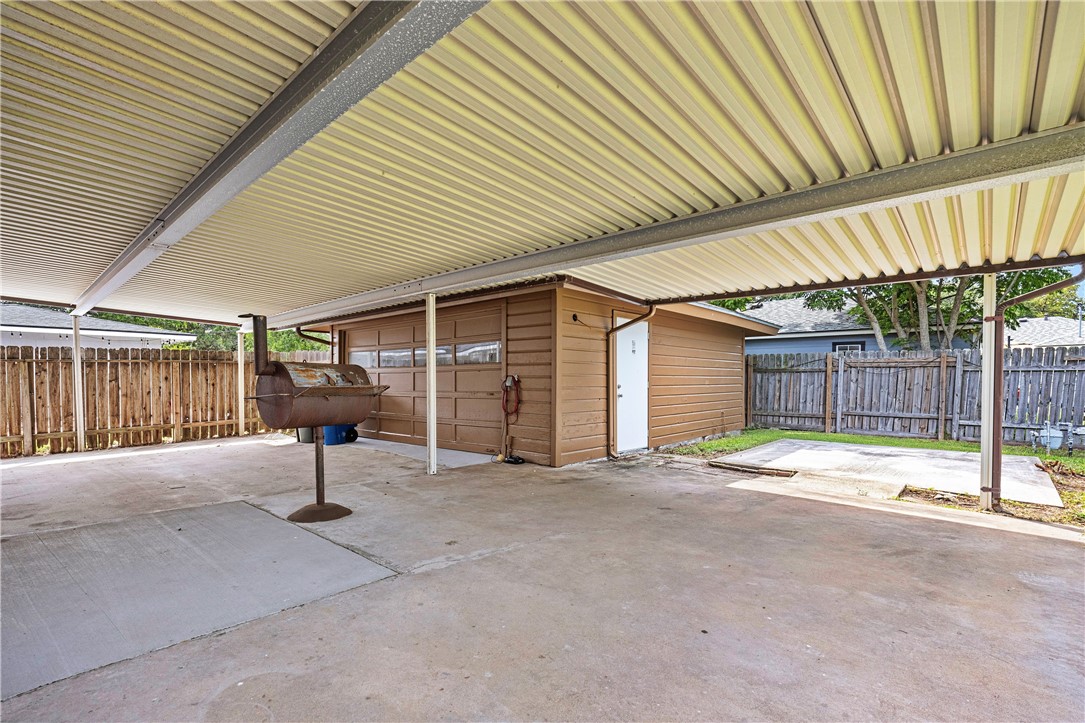 606 Grant Pl Property Photo 19