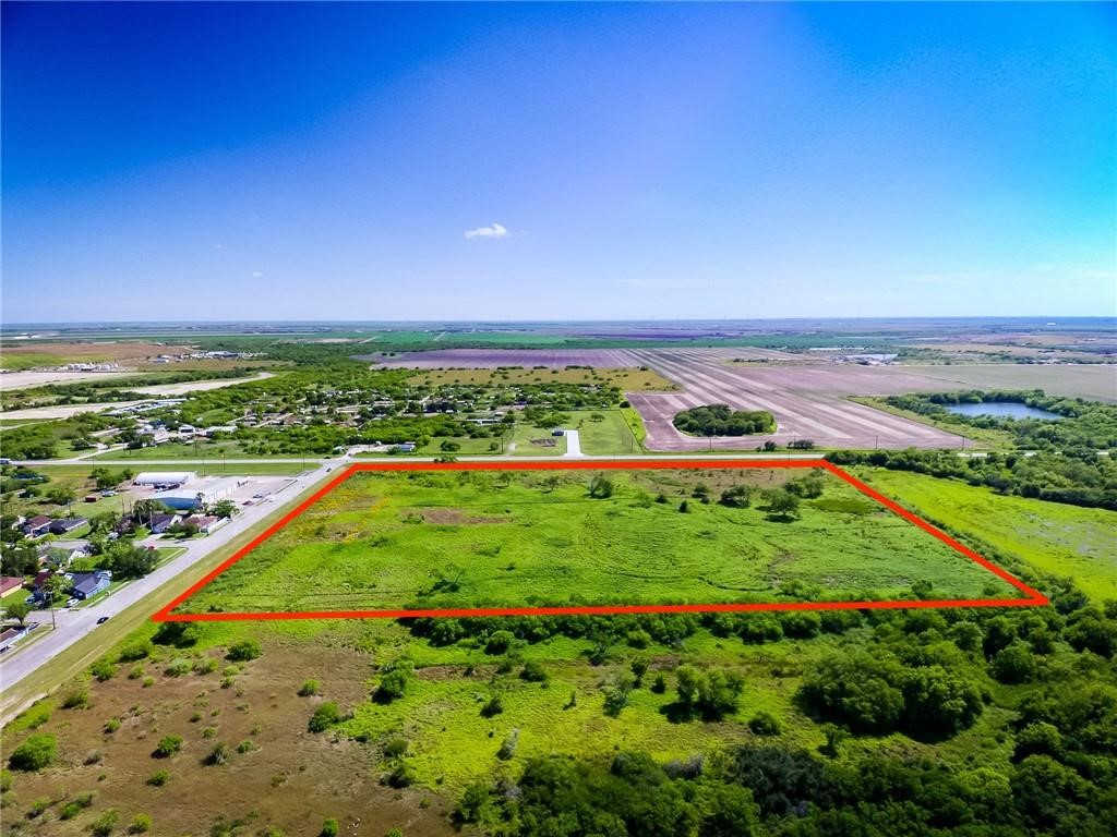 1242 Saratoga Blvd Property Photo 3