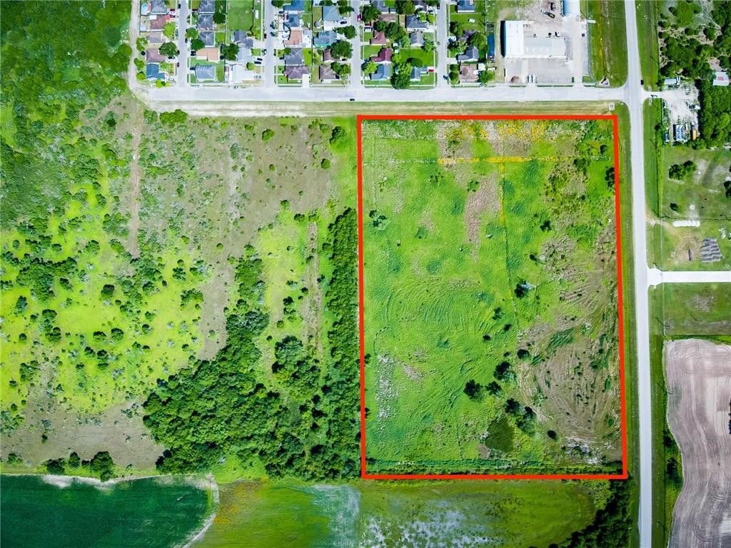 1242 Saratoga Blvd Property Photo 7