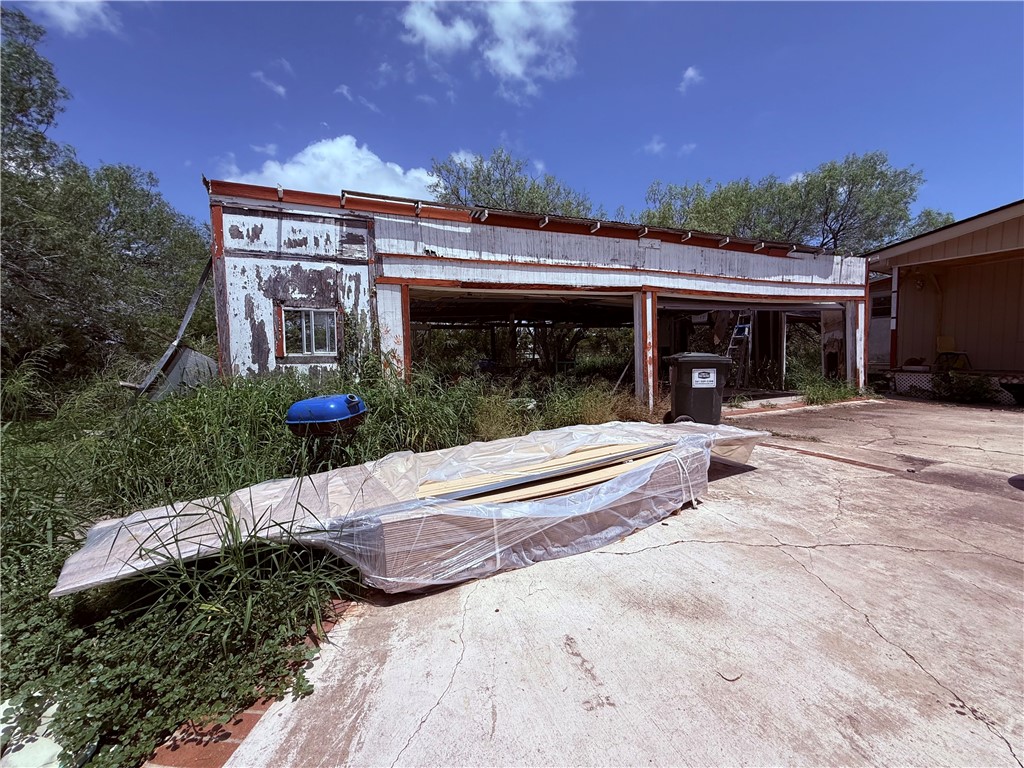 5742 Hidden Valley Loop Property Photo 18