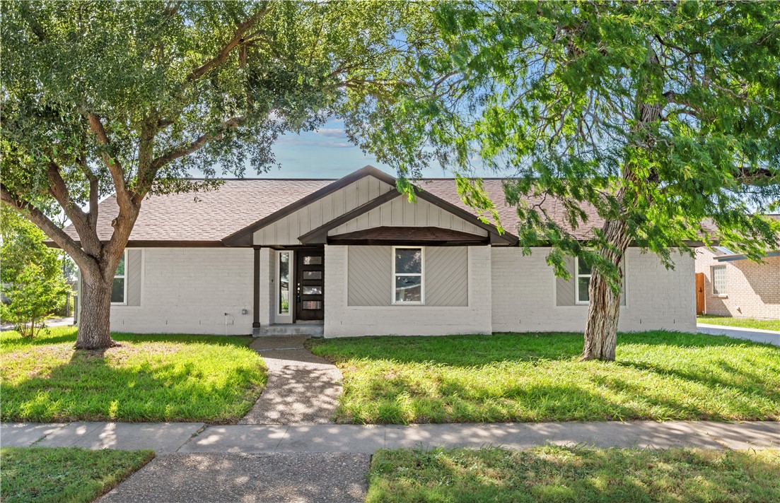 6417 Coral Gables Dr Property Photo 1