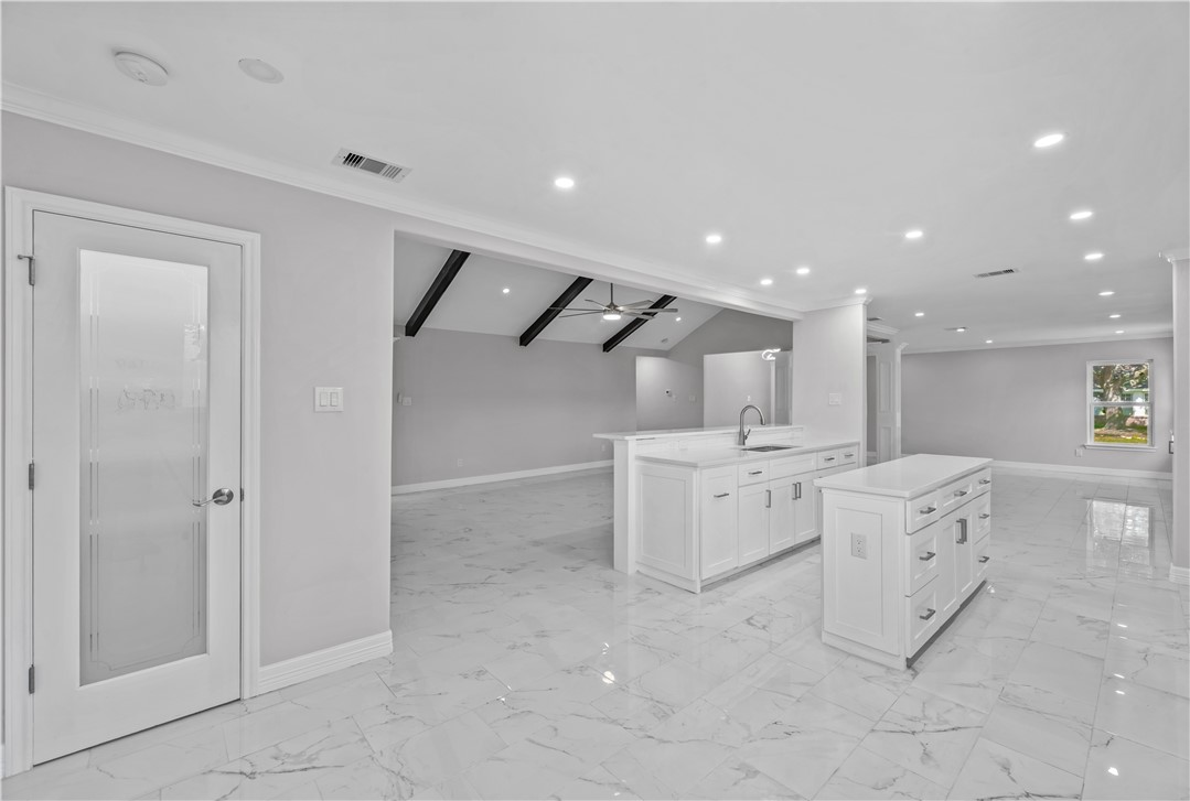 6417 Coral Gables Dr Property Photo 9