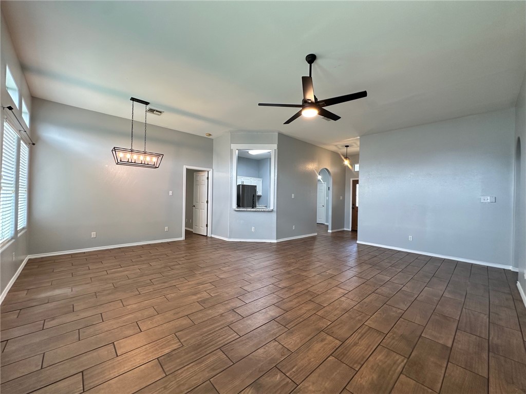 2101 Brook Ln. Property Photo 3