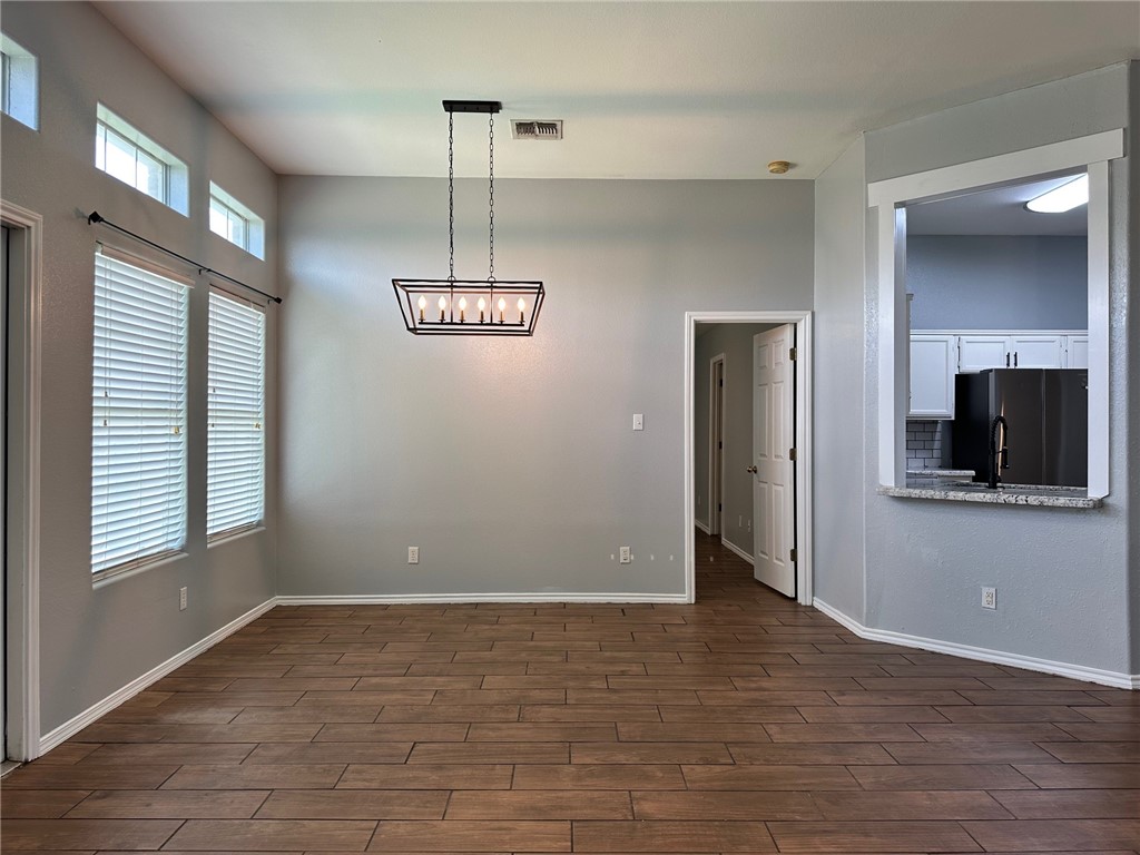 2101 Brook Ln. Property Photo 4