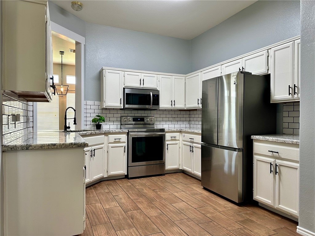 2101 Brook Ln. Property Photo 5