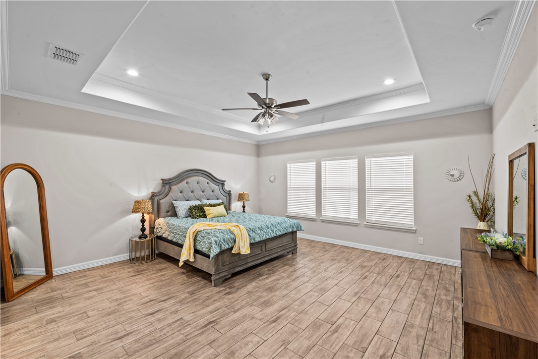 4133 Midlands St Property Photo 16