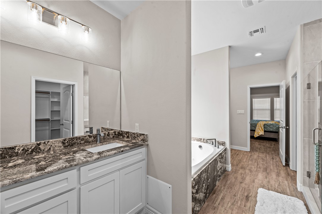4133 Midlands St Property Photo 20