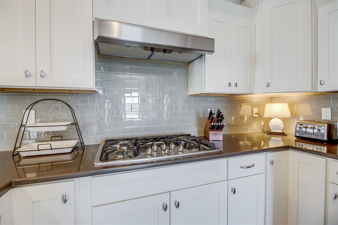 200 Piper B1 Property Photo 14