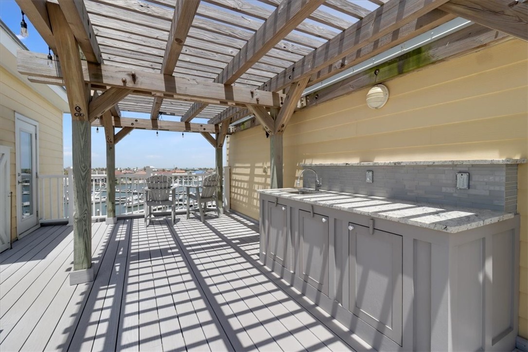 200 Piper B1 Property Photo 32