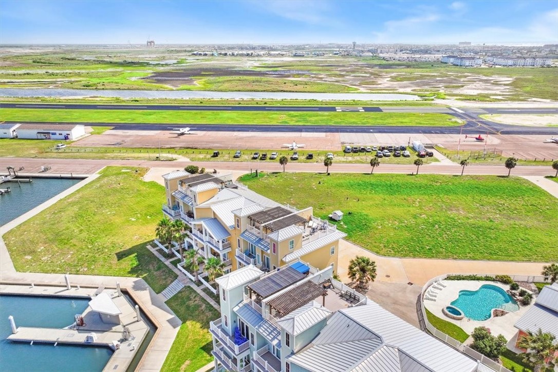 200 Piper B1 Property Photo 35