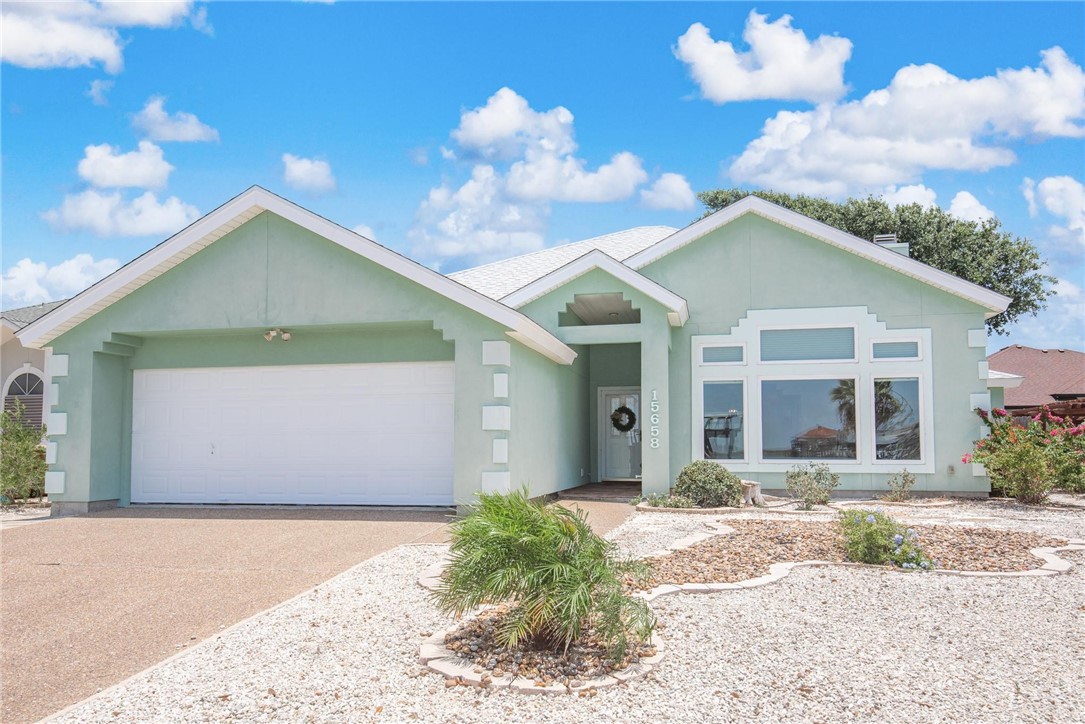 15658 Cumana Dr Property Photo 2