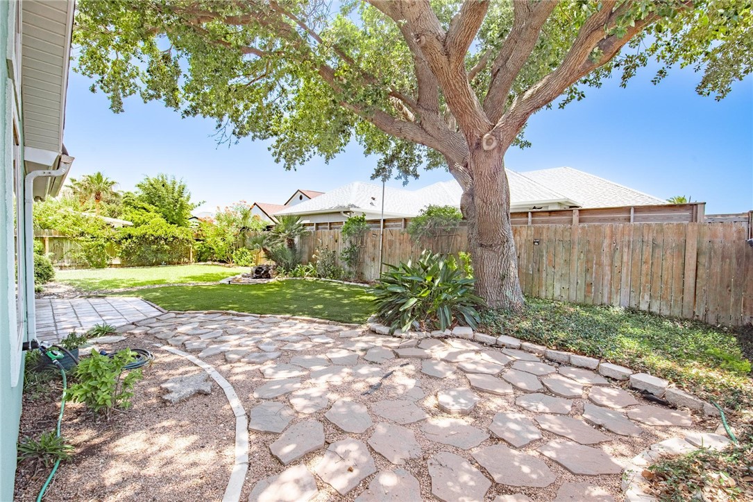 15658 Cumana Dr Property Photo 34