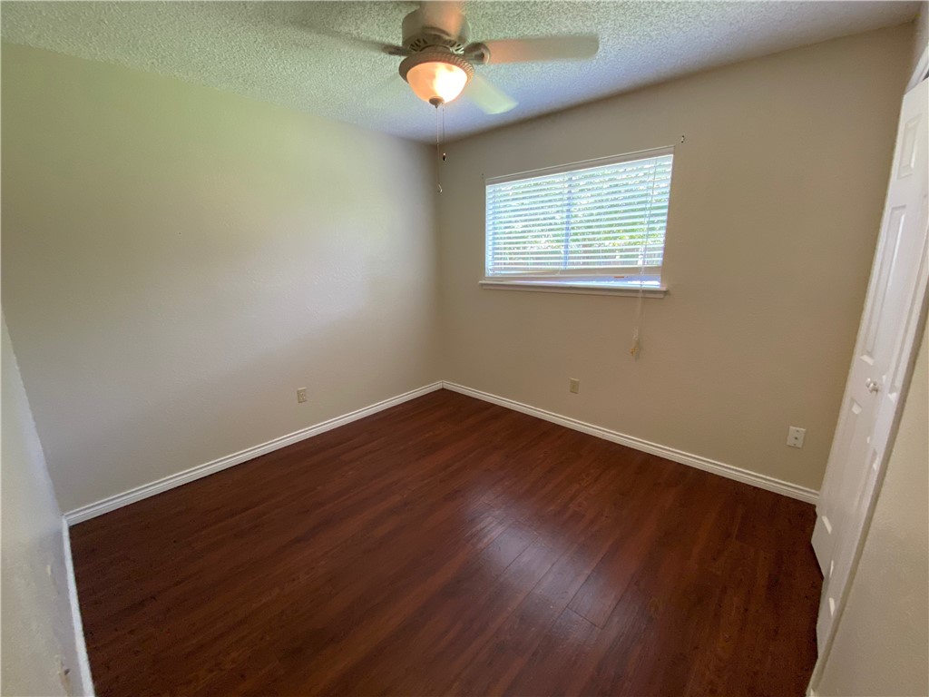 5345 Woodgate Dr Property Photo 14
