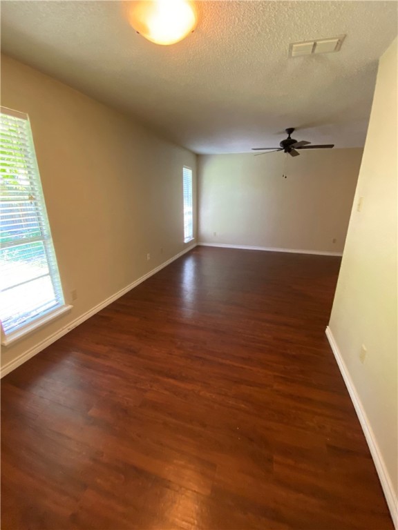 5345 Woodgate Dr Property Photo 15