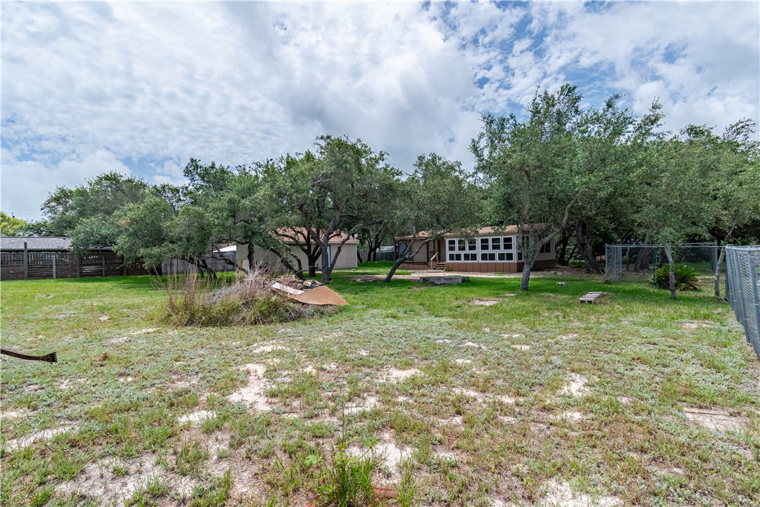 1128 N Hood St Property Photo 30