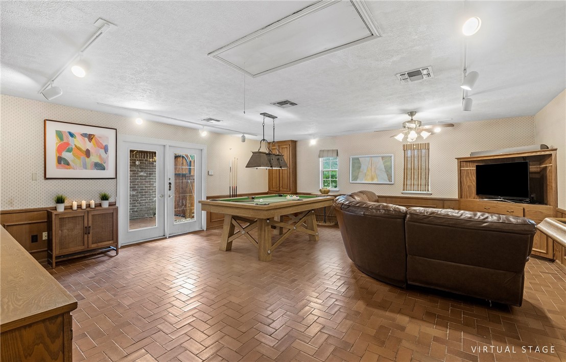 5222 Wooldridge Property Photo 14