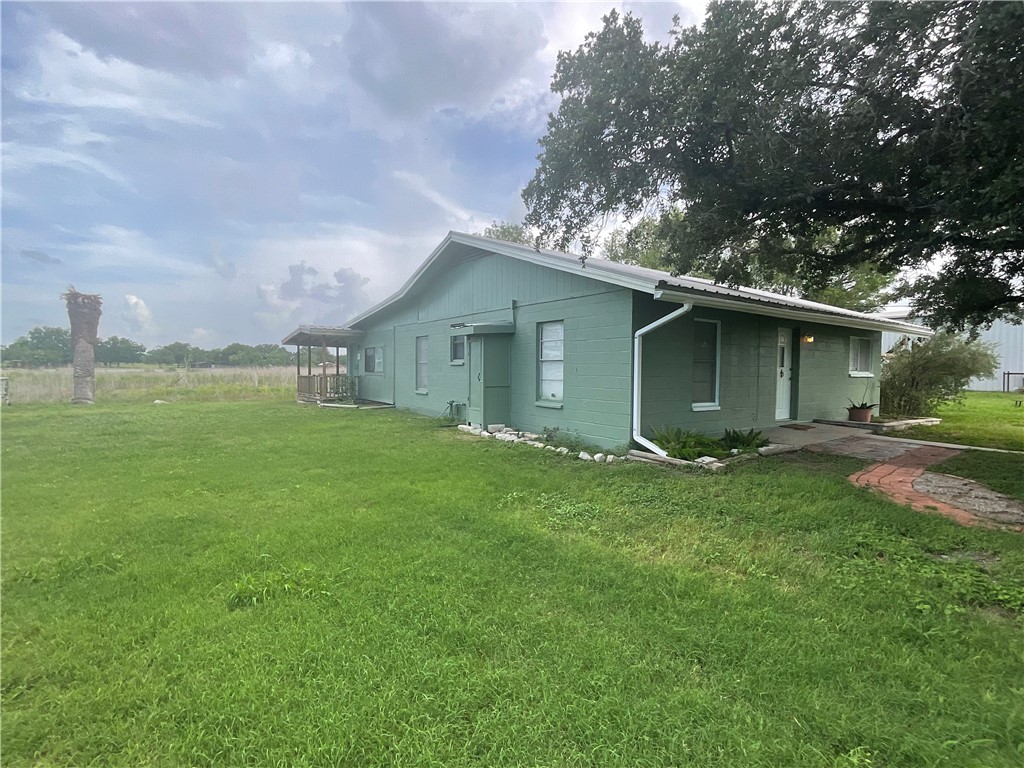 105 Canal St Property Photo 4