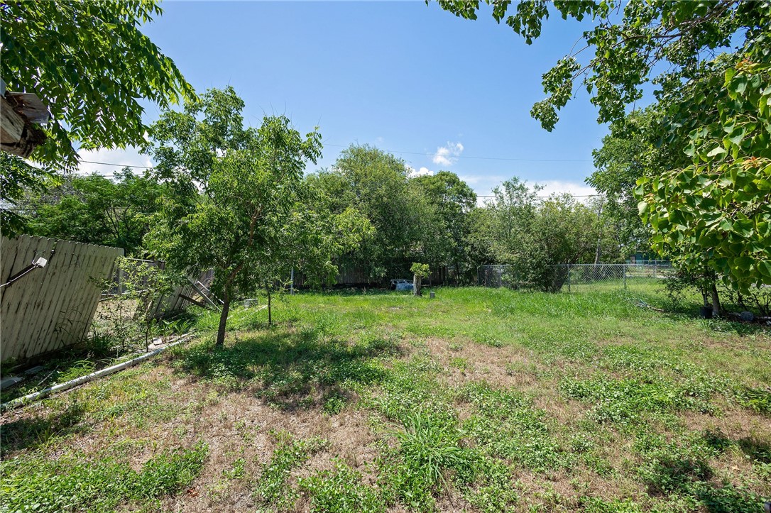 2407 David St Property Photo 13