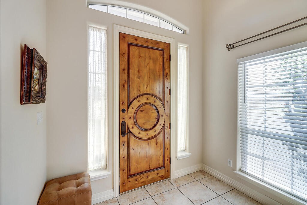 6613 Belvoir Ave Property Photo 6