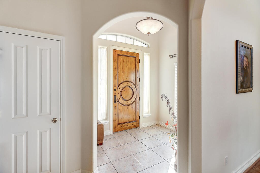 6613 Belvoir Ave Property Photo 7