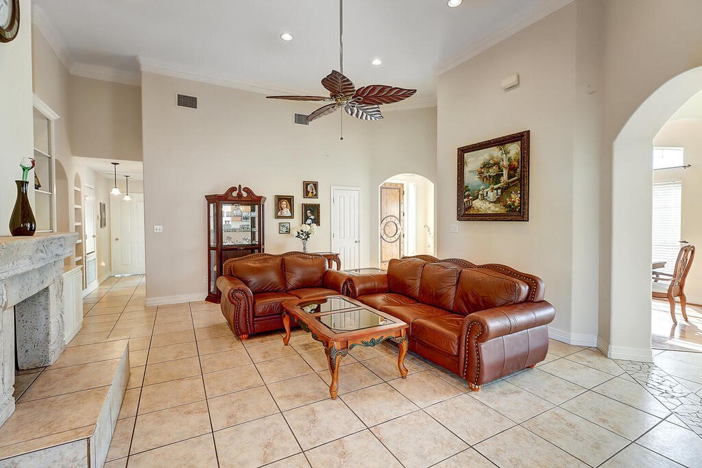 6613 Belvoir Ave Property Photo 10
