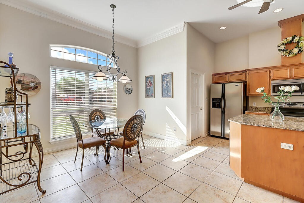 6613 Belvoir Ave Property Photo 17