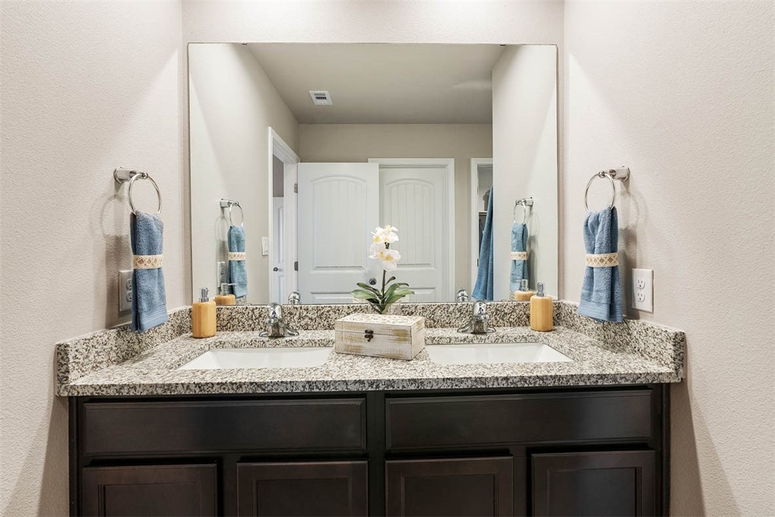 7645 Bullrider Property Photo 19