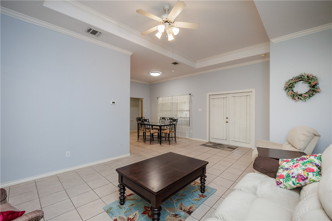 3829 Brockhampton Ct Property Photo 6