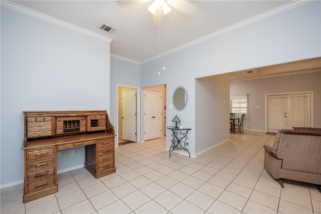 3829 Brockhampton Ct Property Photo 9