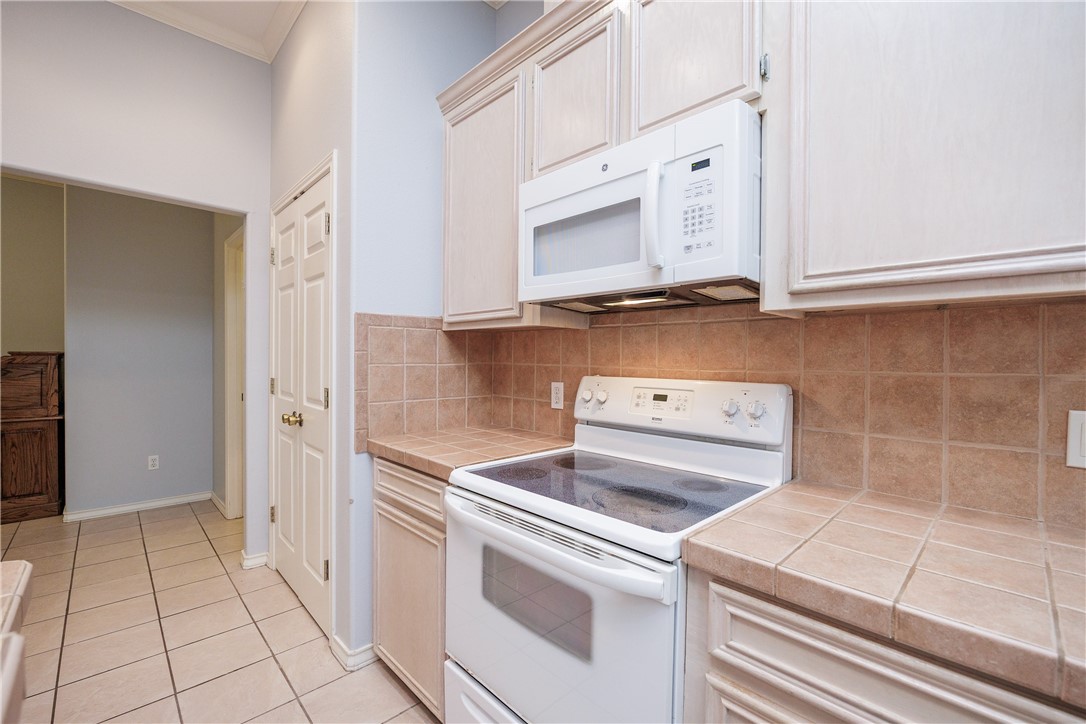 3829 Brockhampton Ct Property Photo 11