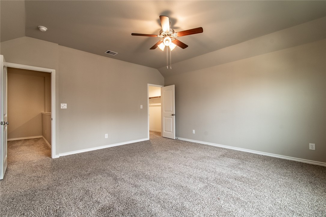 1353 London Towne Blvd Property Photo 35