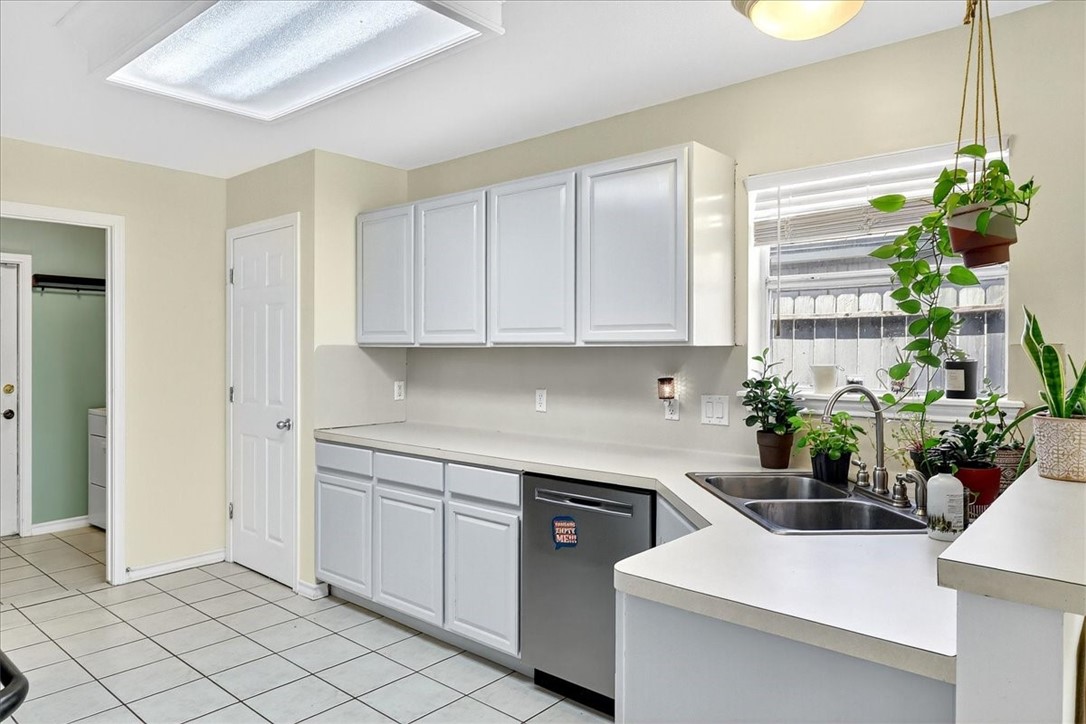 2705 Victoria Park Dr Property Photo 10